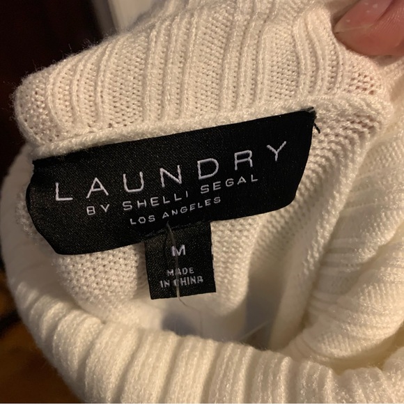 NWT Striped Turtleneck Sweater - Black and White LAUNDRY By Shelli Segal MEDIUM - Picture 5 of 6